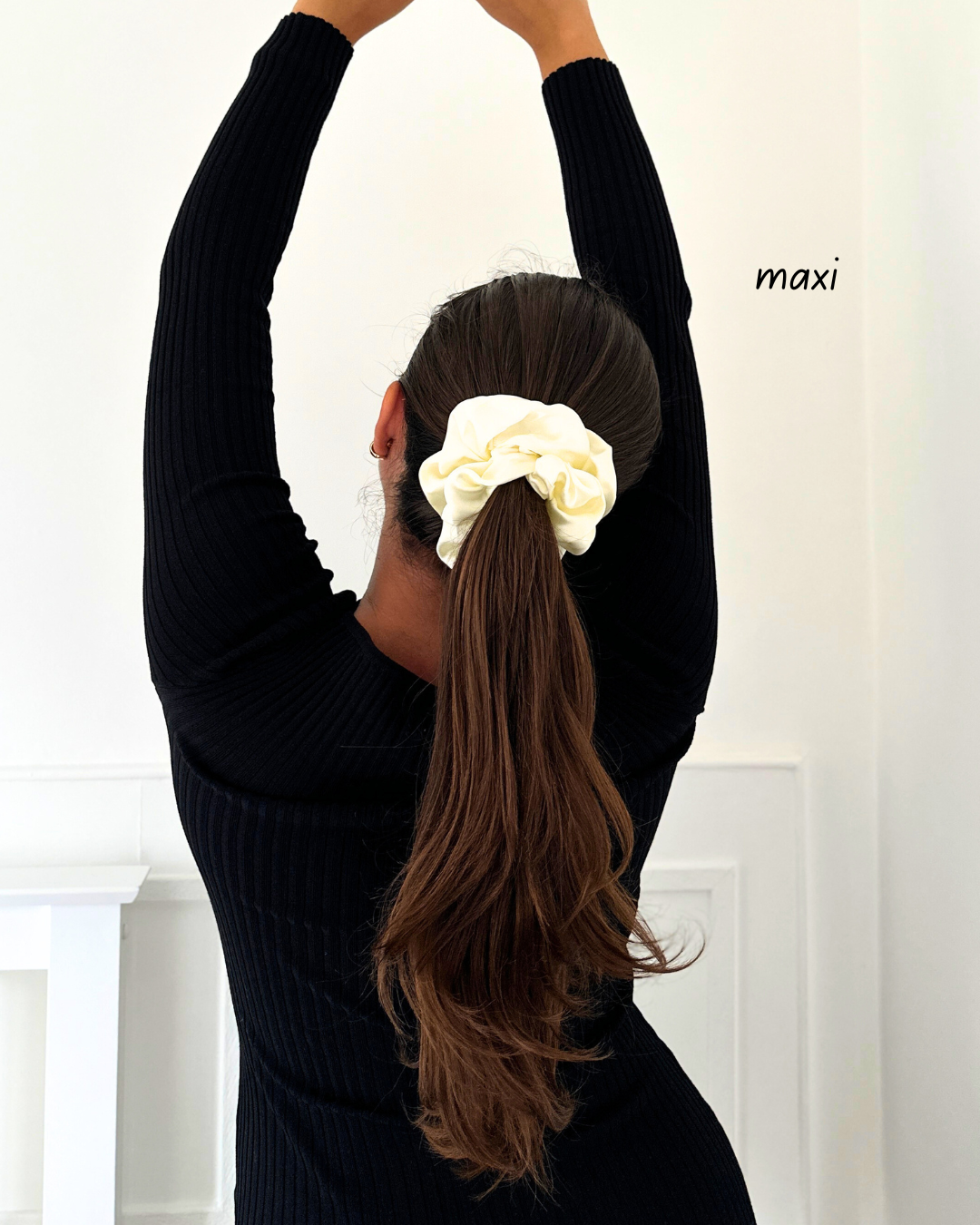 Vanilla Pure Silk Scrunchie